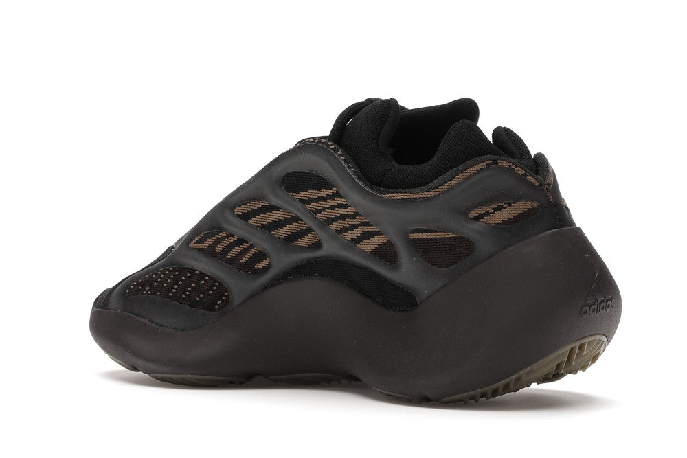 Yeezy Boost 700 V3 clay Brown